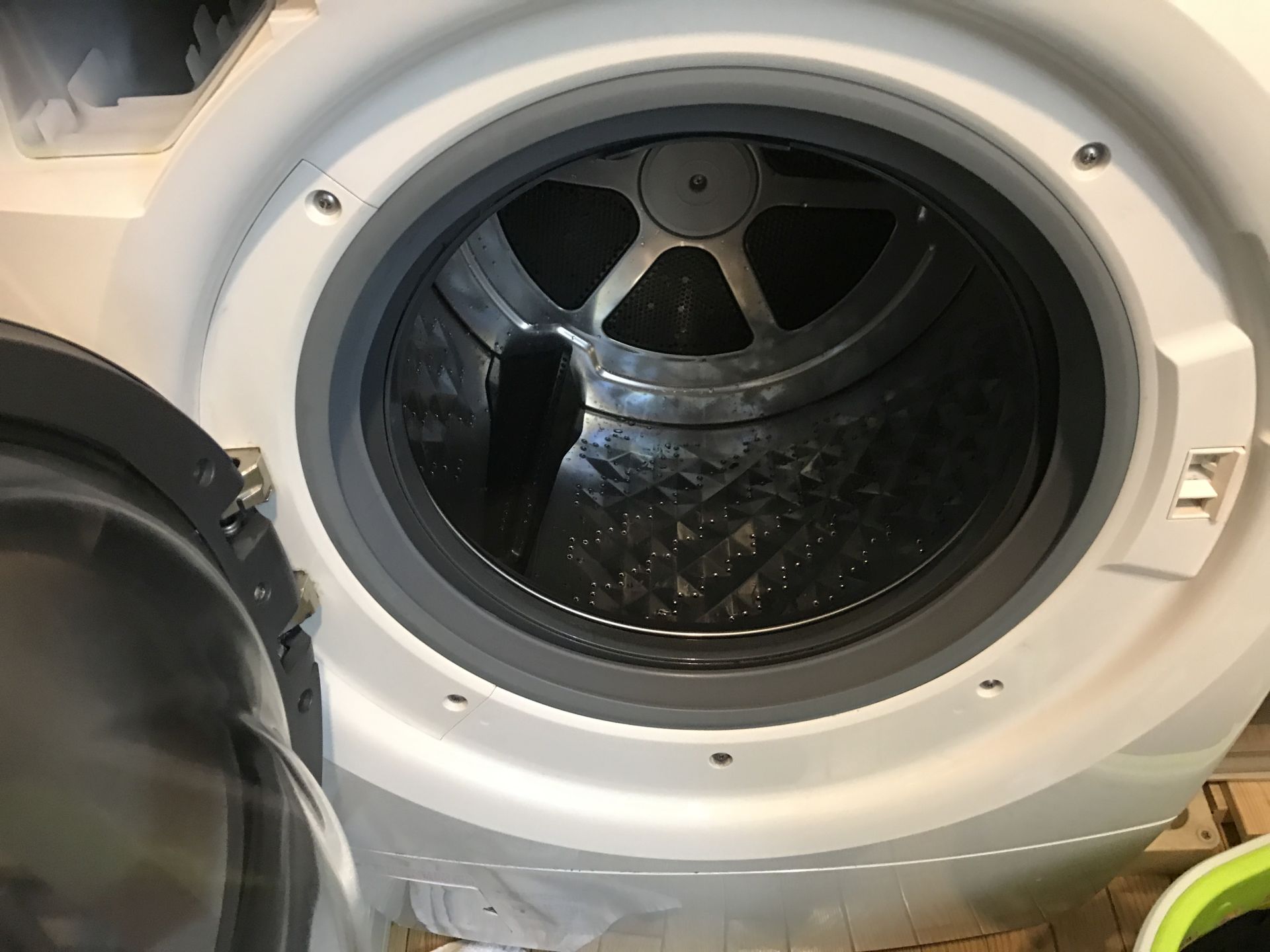 ドラム洗濯機臭い原因
